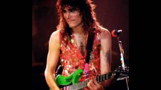 Steve Vai's first concert with Alcatrazz: Suffer Me