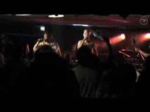 AKa Frontage - Luftblase (live)