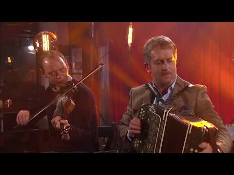 Pólca 4 - Reels - New Year's Eve 2017 live from Paídi Ó Sé's Pub