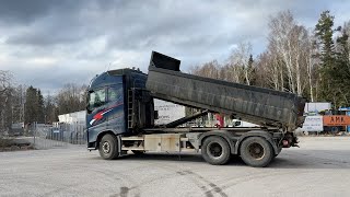 Cami&atilde;o polibenne Volvo FH 6x2 | Imagem 4 - Autoline