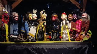 Download lagu Wayang Cepot, the story of Ravana, is so funny that you always want to laugh at yourself at the c... mp3