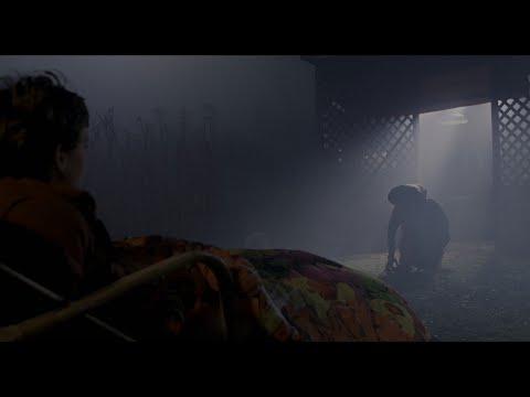 E.T. the Extra-Terrestrial - Eliot Meets E.T. (1982)