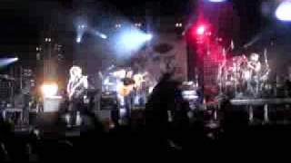 Transatlantic performing Giant Hogweed at High Voltage with Steve Hackett