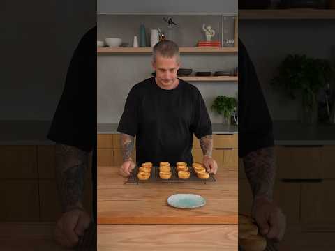 Pastel de nata - Portuguese egg custard tarts 🇵🇹