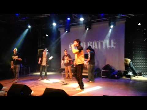 Looking at the Sky's Zoo (Jou, Vito, Ríe, Ave y Ruben Ace) [Directo Fontana 28/12/2013]