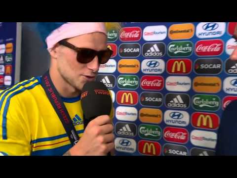 John Guidetti intervjuar Patrick Ekwall efter U-21 vann EM-GULD  | SEGERVRÅL |