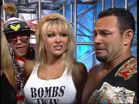 (720pHD): WCW Nitro 07/31/00 - Pamela Paulshock Interviews Major Gunns & The Misfits In Action