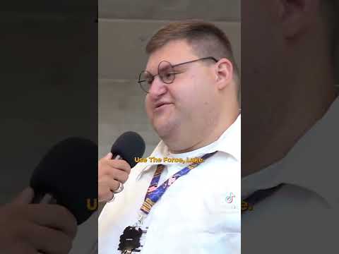 , title : '#trending #familyguy Meet the real life Peter Griffin'