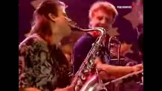 “Hound Dog” Jam at Moscow Music Peace Festival~ Bon Jovi, Scorpions, and Cinderella