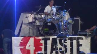 preview picture of video '4taste no soundcheck da bateria e do baixo em gondomar 2008'