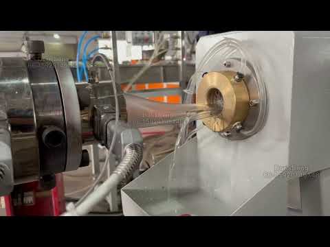 how to operate plastic pipe extruder ? hows the plastic tube extrusion machine running ?