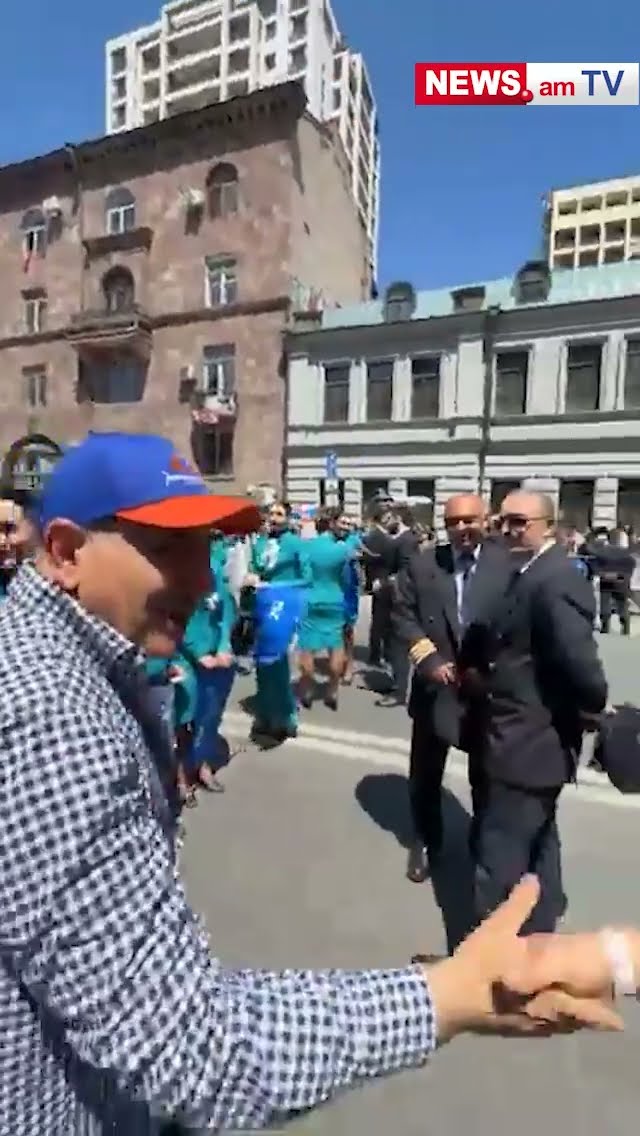 «Դուք օդաչունե՞ր եք», «Ես ձեր օդաչուն եմ, պարոն Փաշինյան»