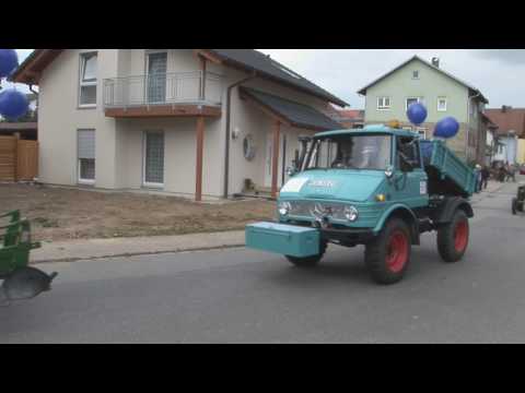 Oldtimer-Bulldogtreff beim Höpfinger Quetschefescht