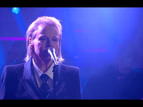 Arja Saijonmaa tolkar Dregens "Flat tyre on a muddy road" | Så mycket bättre | TV4 & TV4 Play