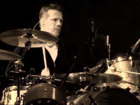 U2