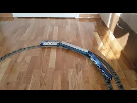 Unboxing locomotivă diesel-electrică
