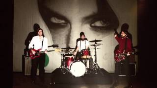 Peter Bjorn and John - Eyes