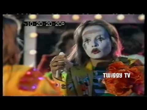 Twiggy and David Essex - Stephen Sondheim - Send In The Clowns
