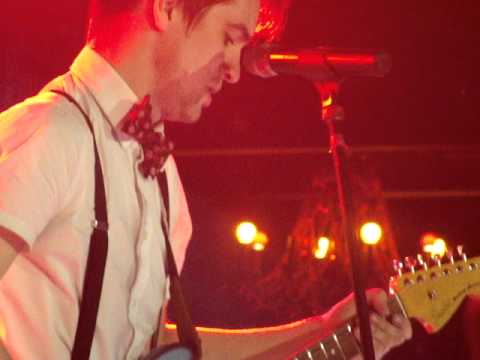 Panic! At The Disco - Carry On My Wayward Son (Live in Moscow) - CLEAR SOUND