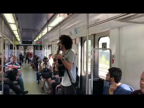 MC ESTUDANTE RIMANDO NO VAGÃO (TA TE ENCOMODANDO)NAO?