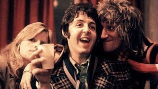 Paul McCartney  &quot;Wonderful Christmastime&quot;