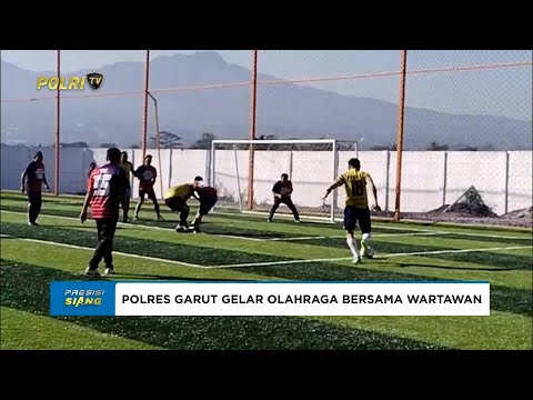 POLRES GARUT BERSAMA WARTAWAN GELAR PERTANDINGAN PERSAHABATAN SEPAK BOLA