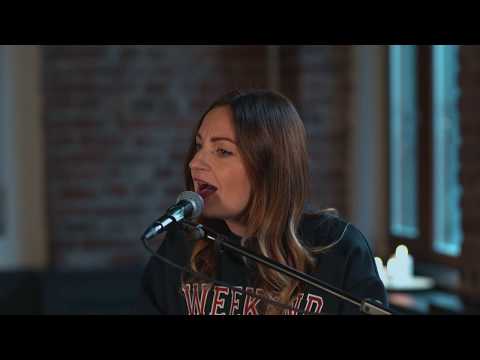 Chantal Prestigiacomo - Irresistibile  (Acoustic video)