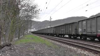 preview picture of video 'Güterzug der AWT in Ústí nad Labem, Střekov/ freight train at the Labe valley'