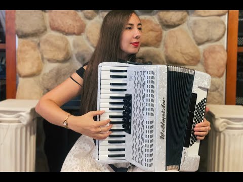 WELTACHAT72SWH -  White Stylish Weltmeister Achat Piano Accordion LMM 34 72 $2799