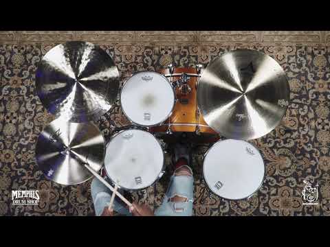 Zildjian 15" A New Beat Hi-Hats - 1134/1560g (A0136-1072420B)