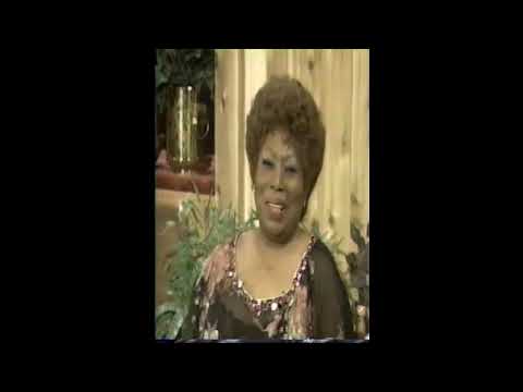 Xiomara alfaro, entrevista en el show de Rolando Barral, habla de su vida y hace reirnos.