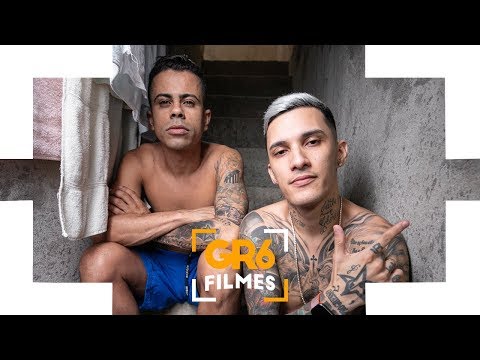 MC Léo da Baixada e MC Neguinho do Kaxeta - Patricinha e o Favelado (GR6 Filmes) DJ 900
