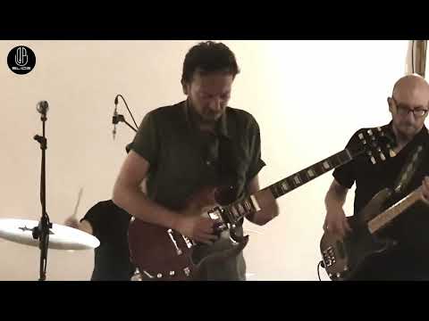 QP SLIDE - GENNARO PORCELLI plays a customized COMF model