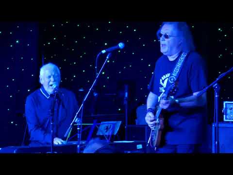 Procol Harum 2019-02-14 On The Blue Cruise "A Salty Dog"