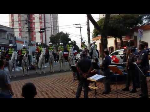 Cavalaria da Polícia Militar na praça da Toco