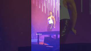 Childish Gambino ‘3005’ hop @ Columbus, OH #childishgambino #concert  #3005 #song #live #dance