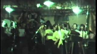 preview picture of video 'Varziela 1985 Grupo Coral da Varziela - As Voltinhas do Marão'
