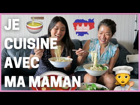 JE CUISINE AVEC MA MAMAN UN PLAT CAMBODGIEN 🇰🇭🍜 - នំ​បញ្ចុក Num Banh Chok Namya