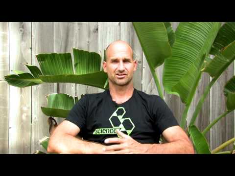 IBA Bodyboarding PIPELINE PRO 2011 - Mike Stewart "Competitive Fever"