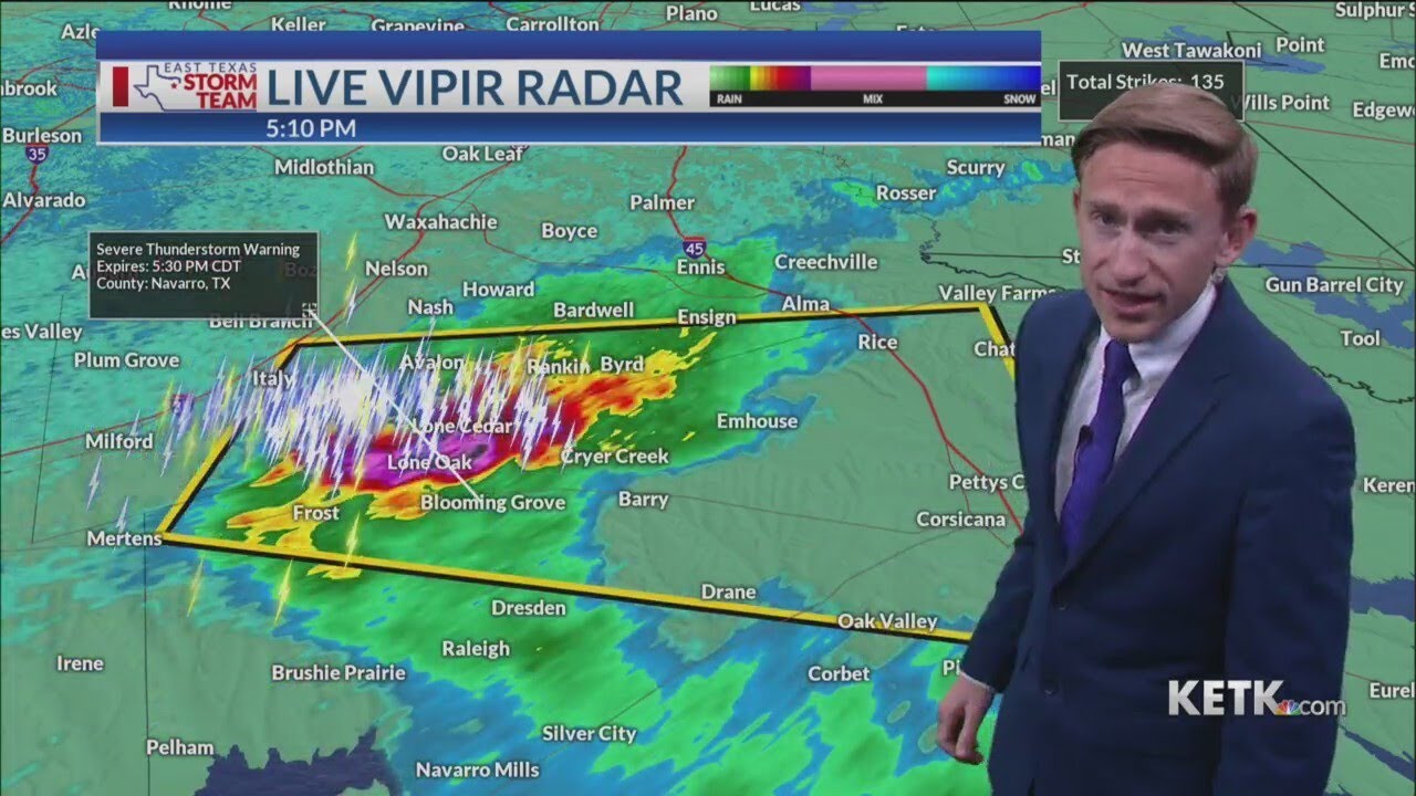 Severe Storms Moving Into East Texas