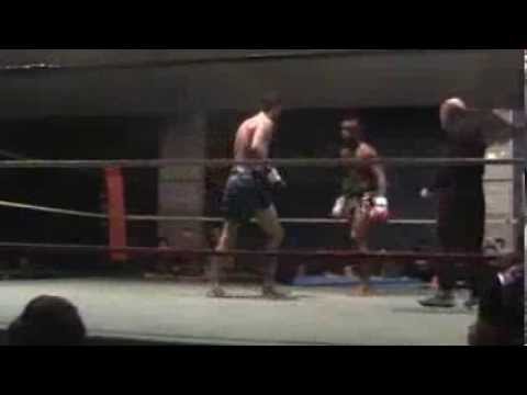 eli vs carl r2 muay thai
