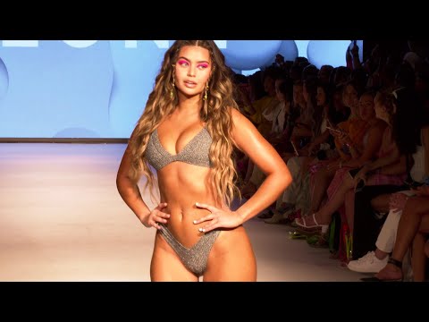 ONEONE Swimwear 2022 / 4K / SOFIA JAMORA is back and opens Bikini show