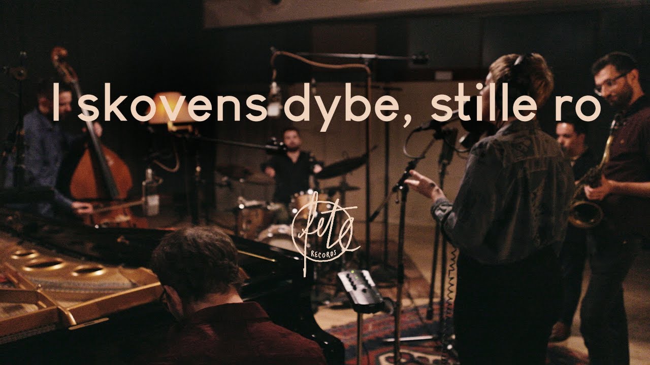 
I skovens dybe, stille ro - Tight Lines feat. Mette Nadja & Florian Menzel - live at Bonello Studio