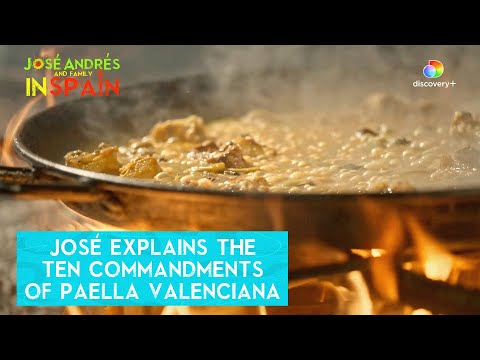 How to identify a real paella | José Andrés and Family in Spain | Streaming on Max