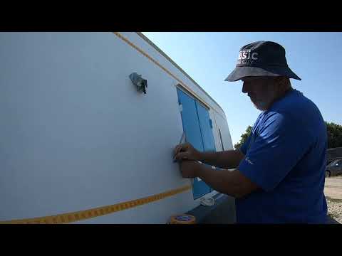 VLOG 85,  Narrowboat Fit Out - PAINTING OUTSIDE CABIN SIDES