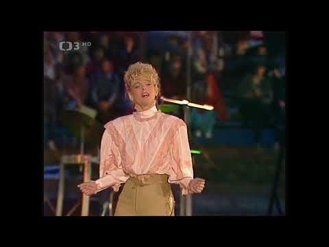 Iveta Bartošová - Závod s Mládím (1988)