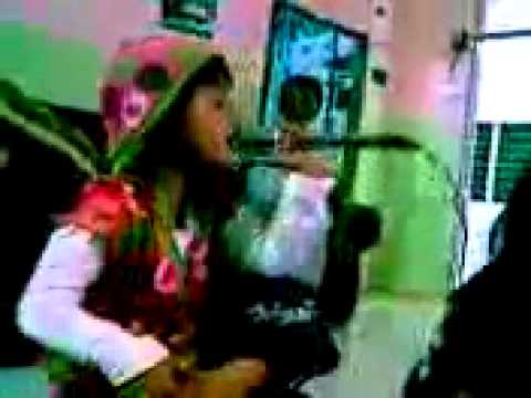 Loveinna Elsey 4 Tahun - Beserara Enggau Ai Mata (karaoke cover)