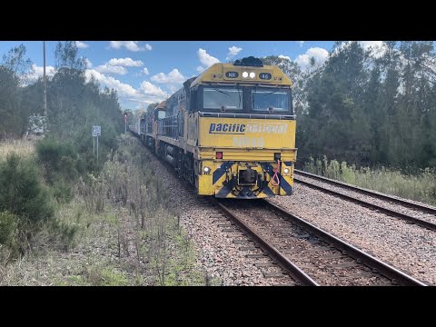 Pacific National NR46, NR14 (Real Trains) & NR76 with 5MB4 at Mindaribba - 10/2/23