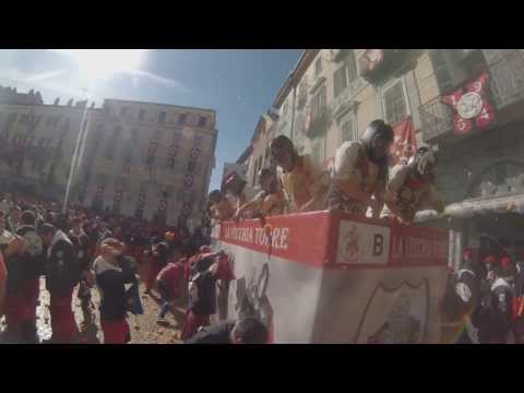 La Vecchia Torre in piazza di Città - Carnevale di Ivrea 2014
