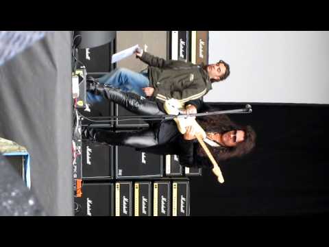Yngwie J. Malmsteen Guitar Soundcheck Ultimate Guitar Exhibition Bologna maggio (15/05/2010)